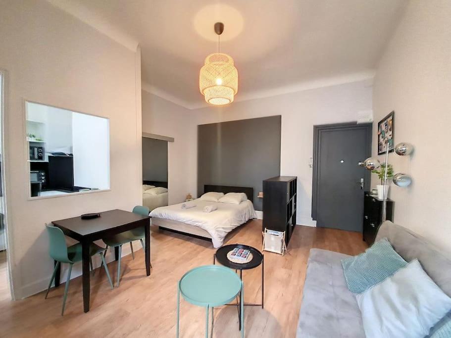 Magnifique Appartement - Hotel Du Parc - Vichy Eksteriør bilde